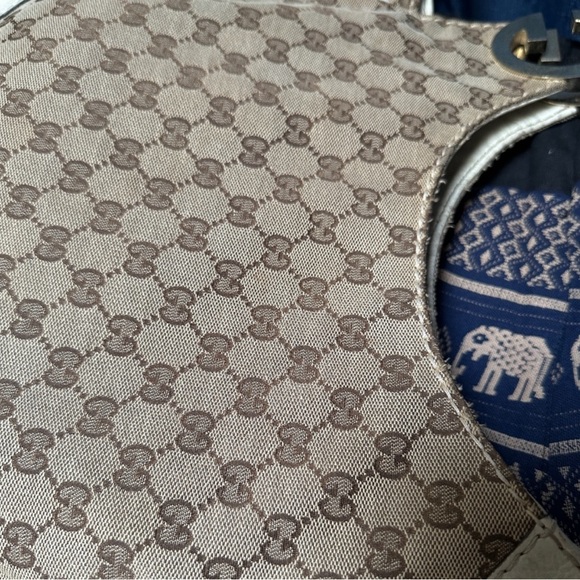 Authentic Gucci Hobo Bag - Picture 3 of 7